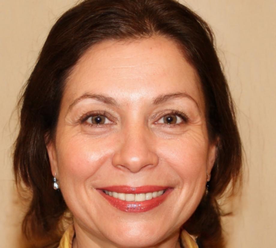 Larisa Tomescu, responsabilă conținut educațional